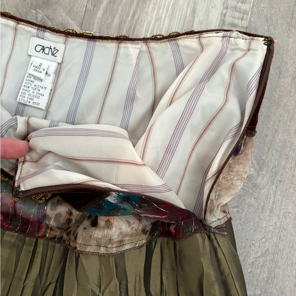 VINTAGE CACHE 80s SILK AND VELVET PATCHWORK MAXI SKIRT. - Picture 6 of 6